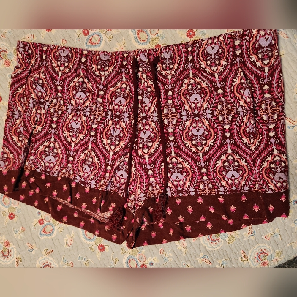 Gilligan & O'Malley Bohemian Patterned Shorts in Burgundy and Pink